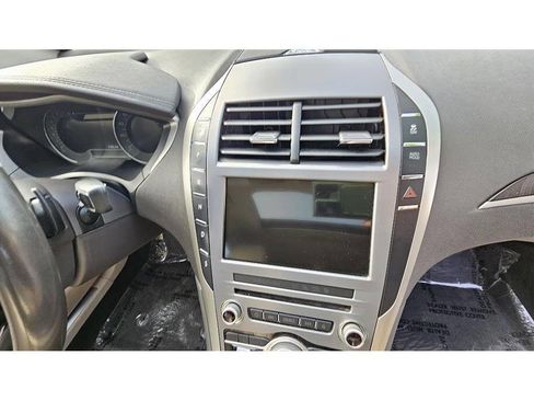 Used 2018 Lincoln MKZ Reserve image 29