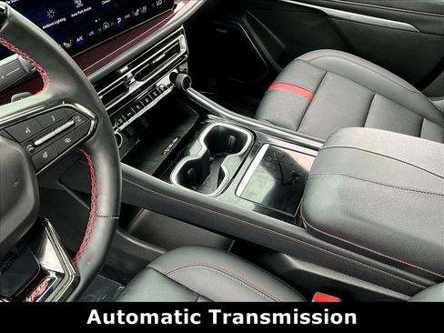 Used 2024 Chevrolet Traverse RS w/ LPO, Floor Liner Package AWD/4WD image 18