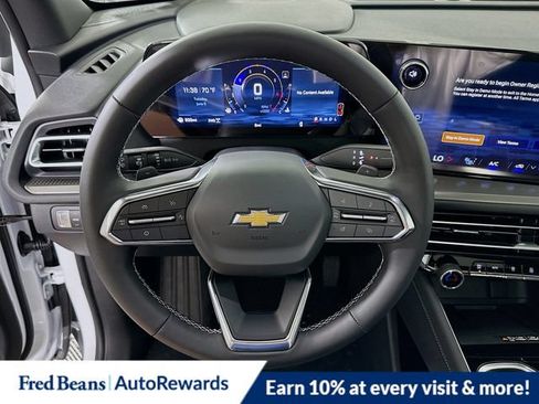 New 2026 Chevrolet Traverse LT w/ Sun and Wheel Package AWD/4WD image 7
