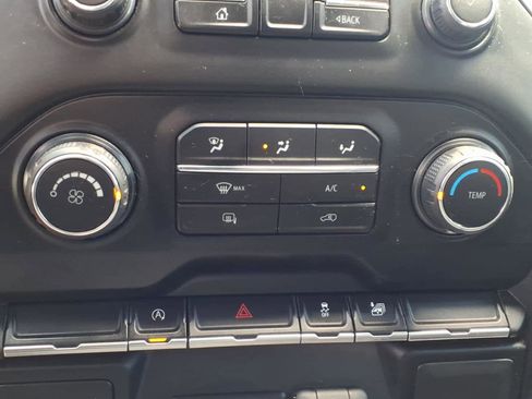 Used 2020 Chevrolet Silverado 1500 LT image 22