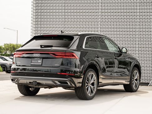 Certified 2023 Audi Q8 Premium Plus AWD/4WD image 4