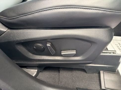 Certified 2024 Ford Explorer XLT w/ Equipment Group 202A AWD/4WD image 14