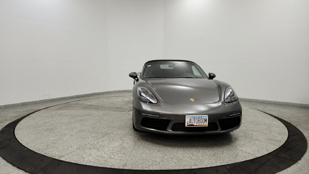 Used 2017 Porsche 718 Boxster RWD image 8