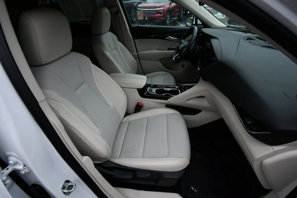 Used 2023 Buick Envision Preferred AWD/4WD image 19