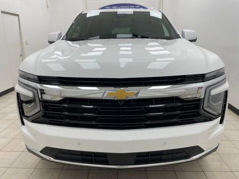 New 2026 Chevrolet Suburban LS image 16