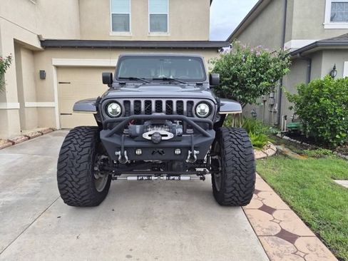 Used 2021 Jeep Gladiator Rubicon AWD/4WD image 1