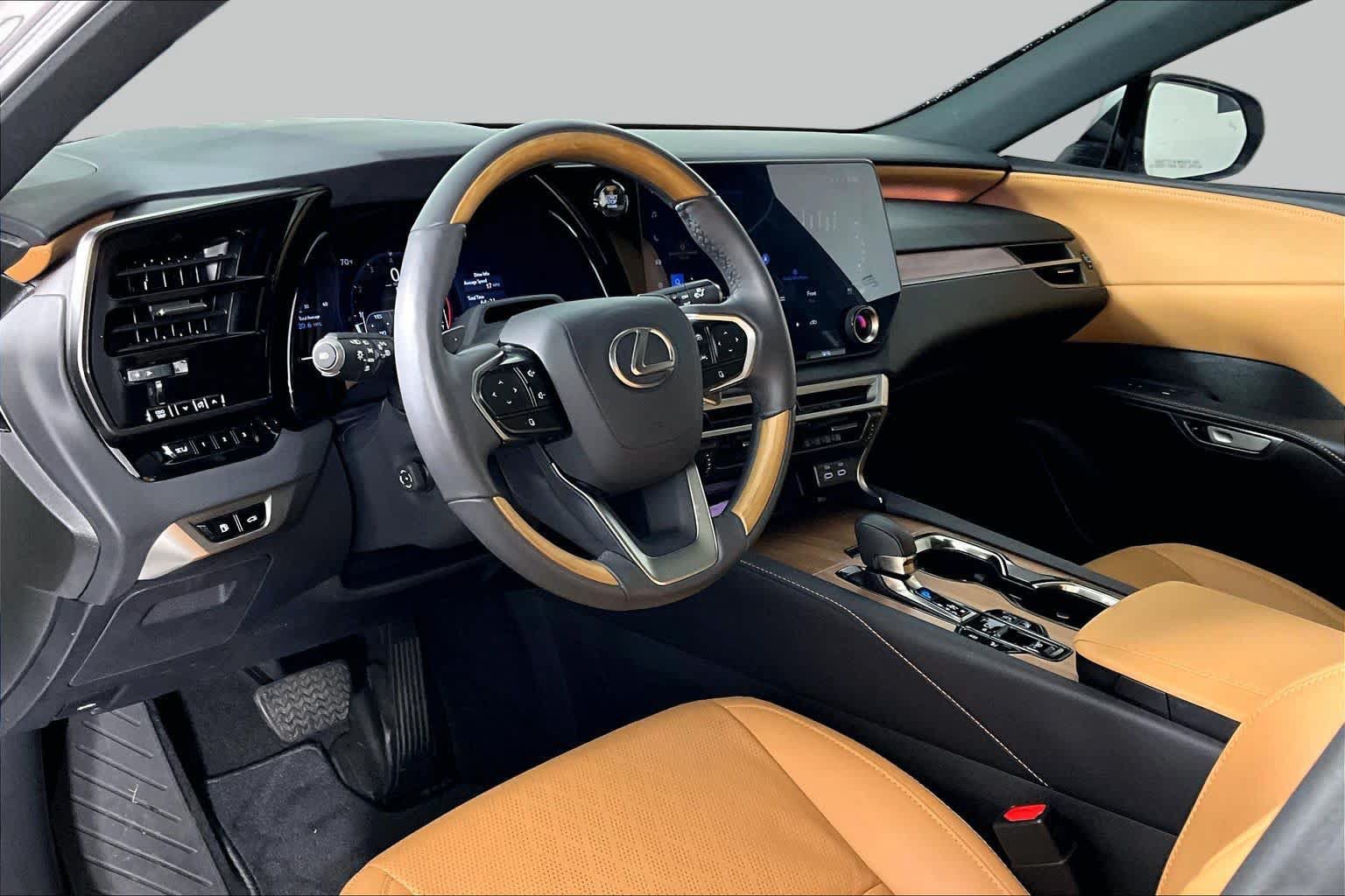 Used 2025 Lexus RX 350 Premium Plus w/ Convenience Package AWD/4WD image 15