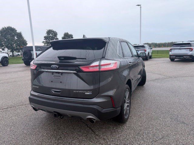 Used 2020 Ford Edge Titanium w/ Class II Trailer Tow Package AWD/4WD image 14