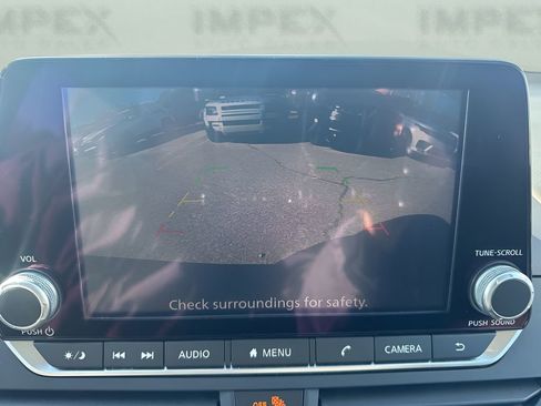 Used 2025 Nissan Altima 2.5 SR image 19