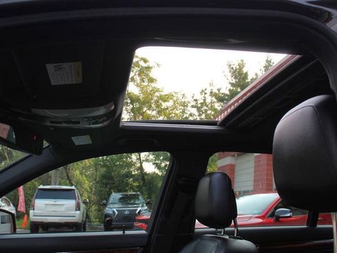 Used 2011 Mercedes-Benz C 300 4MATIC Sedan image 21