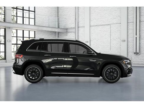 New 2026 Mercedes-Benz GLB 35 AMG 4MATIC image 2