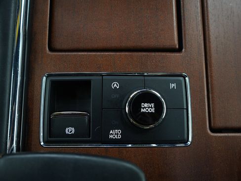 Used 2024 Lincoln Navigator L Black Label AWD/4WD image 29