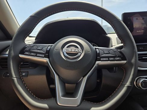 New 2026 Nissan Altima 2.5 SR FWD image 15