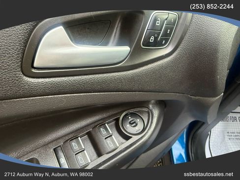 Used 2019 Ford Escape Titanium image 13