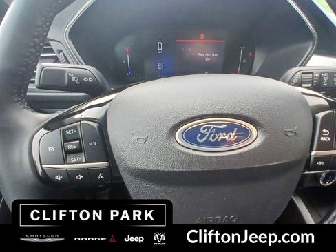 Used 2024 Ford Escape Active AWD/4WD image 22