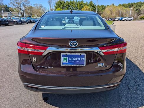 Used 2014 Toyota Avalon Limited FWD image 4