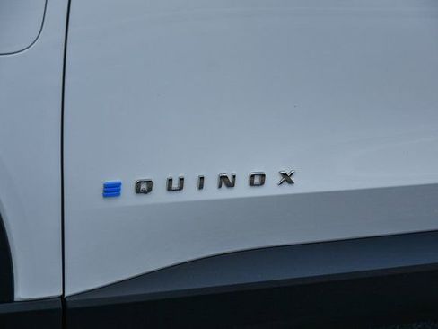 Used 2025 Chevrolet Equinox EV LT image 7