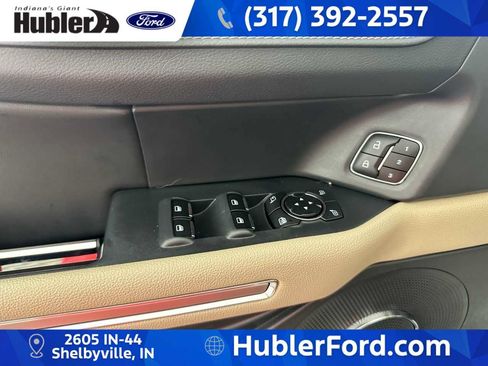 Used 2023 Ford Expedition Limited AWD/4WD image 11