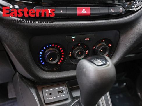 Used 2018 RAM ProMaster City Tradesman SLT FWD image 19