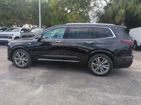 Used 2021 Cadillac XT6 Premium Luxury image 6