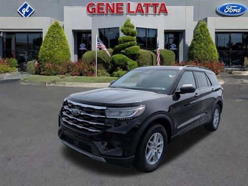 New 2026 Ford Explorer Active image 3