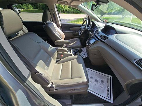 Used 2016 Honda Odyssey Touring Elite image 14