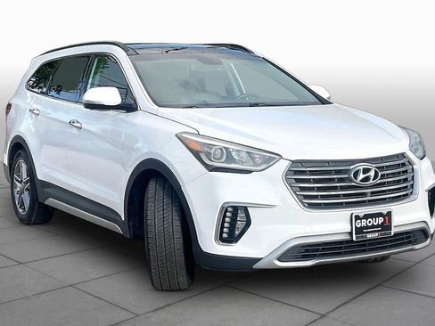 Used 2017 Hyundai Santa Fe Limited FWD image 3