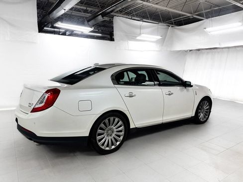 Used 2013 Lincoln MKS AWD image 7