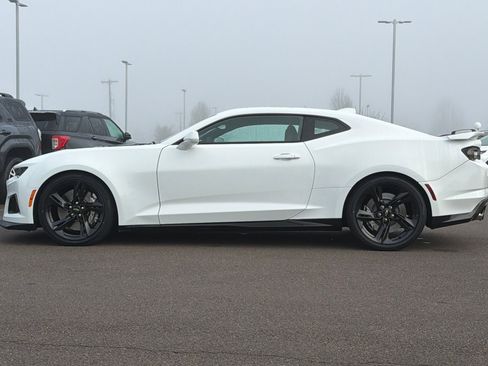 Used 2023 Chevrolet Camaro ZL1 image 7