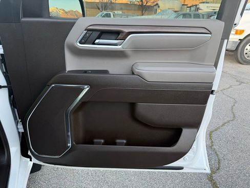 Used 2023 Chevrolet Silverado 1500 RST image 19