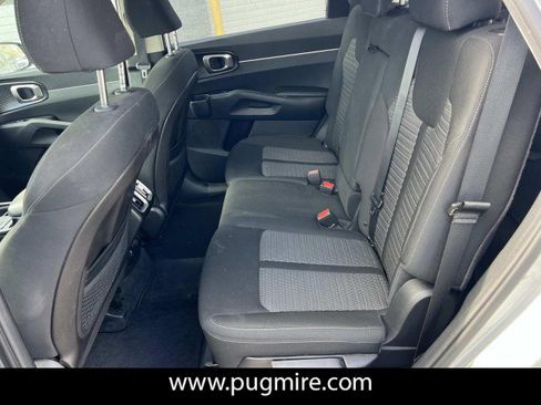 Used 2022 Kia Sorento LX image 20