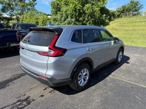 Used 2026 Honda CR-V LX image 3