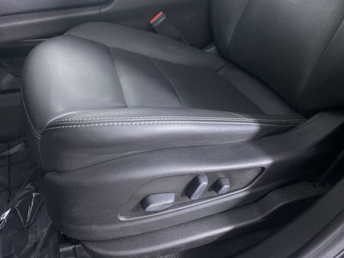 Certified 2022 Cadillac XT5 Premium Luxury w/ Technology Package image 9