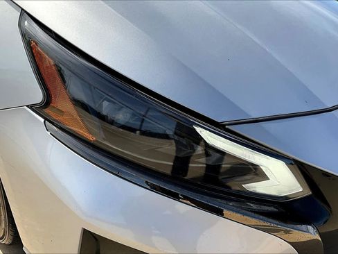 Used 2024 Nissan Altima 2.5 SR image 28