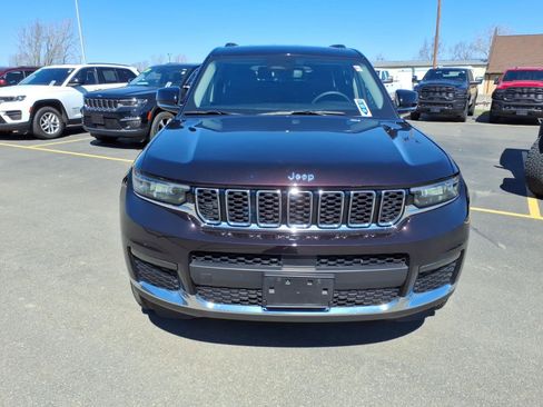 Used 2023 Jeep Grand Cherokee L Limited image 2
