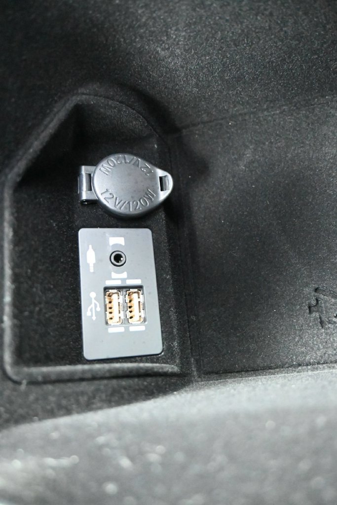 Used 2023 Lexus IS 350 F Sport w/ Memory Package RWD image 14