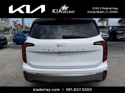 Used 2024 Kia Telluride LX FWD image 4