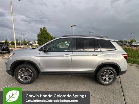 Used 2024 Honda Passport TrailSport image 5