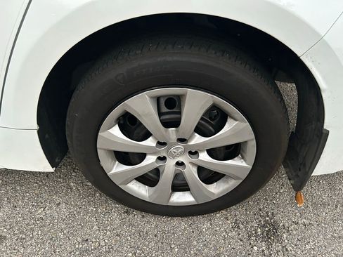 Certified 2025 Toyota Corolla LE image 9