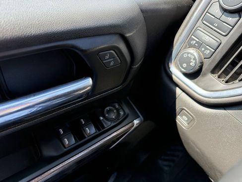 Used 2023 Chevrolet Silverado 2500 LT AWD/4WD image 23