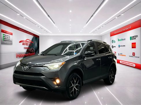 Used 2017 Toyota RAV4 SE image 4