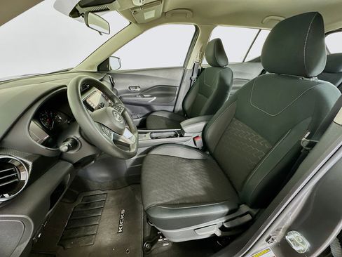 Used 2023 Nissan Kicks SV image 13