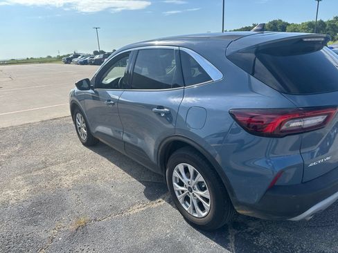 Used 2023 Ford Escape Active w/ Tech Pack #1 FWD image 3