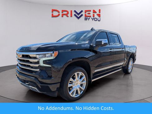 Used 2025 Chevrolet Silverado 1500 High Country w/ Technology Package AWD/4WD image 1
