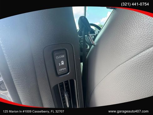 Used 2018 Honda Odyssey EX-L image 24