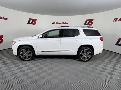Used 2019 GMC Acadia Denali w/ Technology Package FWD image 3