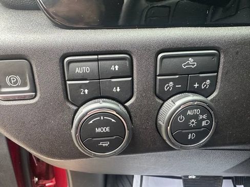 Used 2024 Chevrolet Silverado 1500 RST AWD/4WD image 26