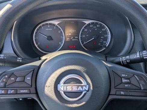Used 2023 Nissan Kicks S image 8