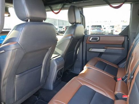 Used 2023 Ford Bronco Outer Banks AWD/4WD image 5