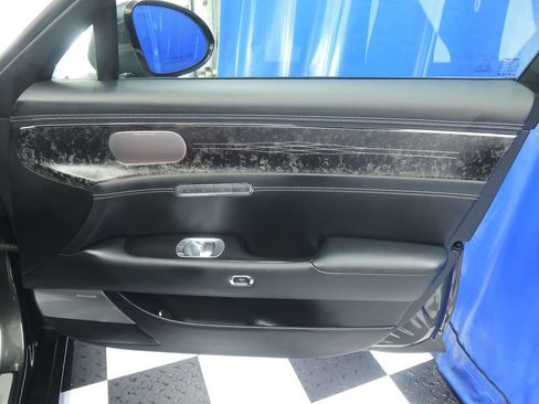 Used 2025 Genesis G90 3.5T AWD/4WD image 42